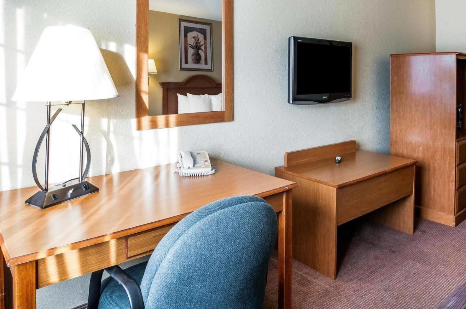 Comfort Inn&suites Cruces Mesilla 2*