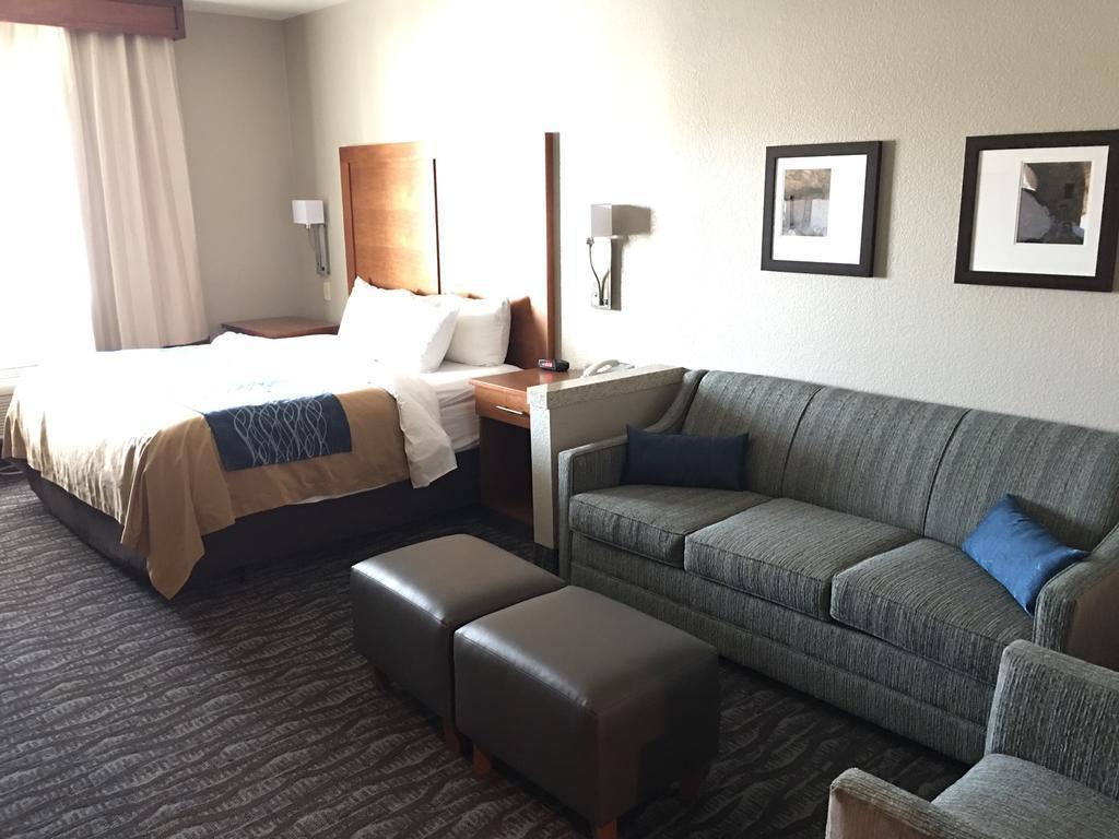 Comfort Inn&suites Cruces Mesilla 2*